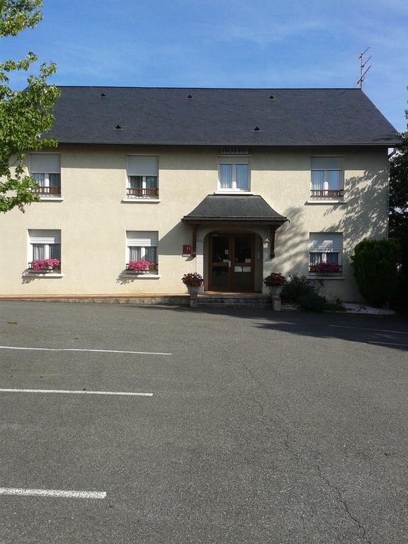 Hotel Restaurant Le Bourgneuf Morlaas Екстериор снимка
