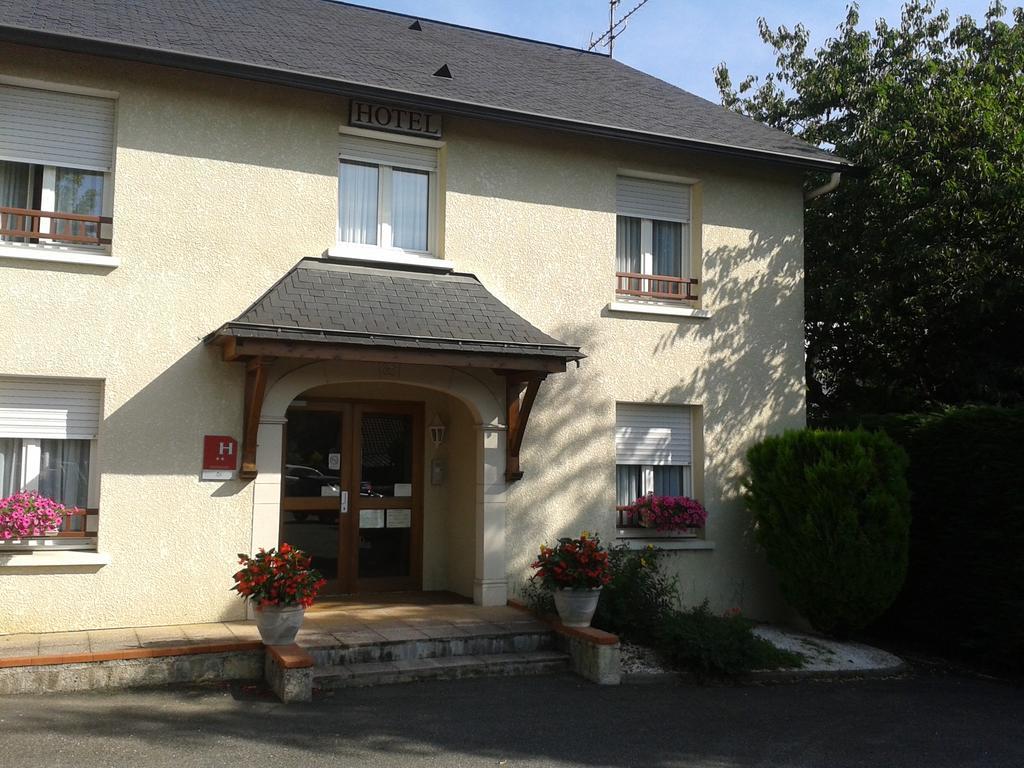 Hotel Restaurant Le Bourgneuf Morlaas Екстериор снимка